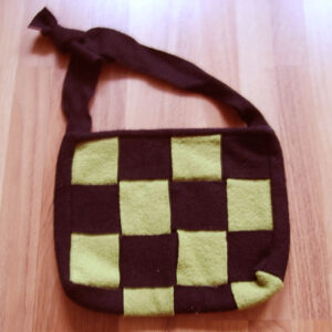 Geflochtene Tasche Grün-Schwarz